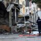 Une épicerie en feu, huit morts, et trois hommes qui se renvoient la faute