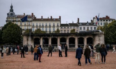 Cent policiers blessés, 160 gardes à vue et des commerces pillés, le préfet assume le choix de protéger les vies