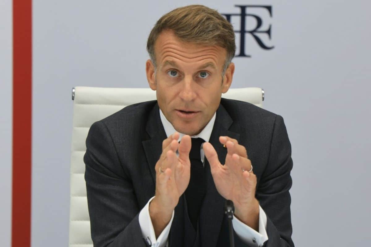 Macron suit un tir de missile intercontinental et adresse un avertissement aux adversaires de la France
