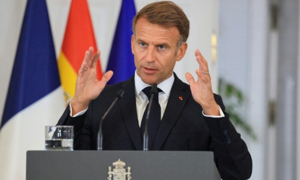 Messages antisémites, Macron interpelle le RN et Bardella lui répond du tac au tac