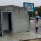 À Kiev, le premier abri antiaérien de rue sort de terre et déclenche surtout des moqueries