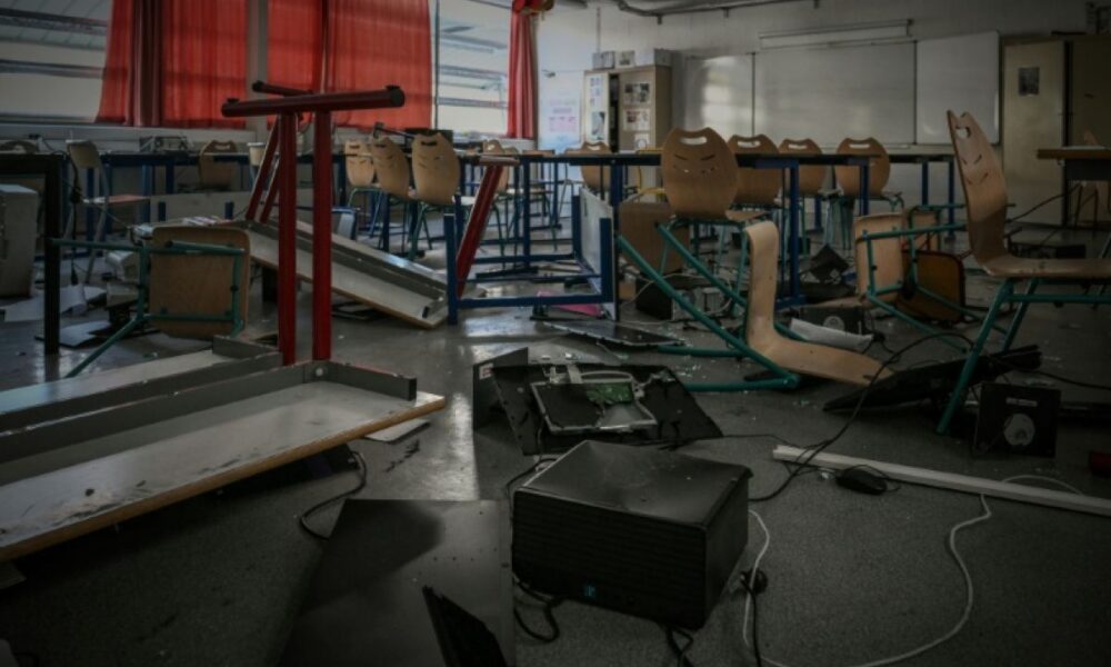 Un lycée de la banlieue bordelaise mis à sac, des dégâts estimés à plusieurs centaines de milliers d'euros