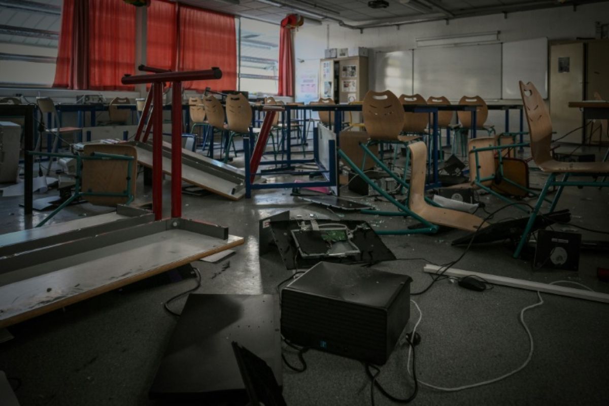 Un lycée de la banlieue bordelaise mis à sac, des dégâts estimés à plusieurs centaines de milliers d'euros