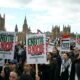 Londres descend dans la rue pour exiger la fin des frappes sur Gaza