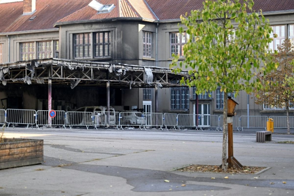 À Metz, le préau d'un collège brûle et les enquêteurs s'orientent vers un acte volontaire