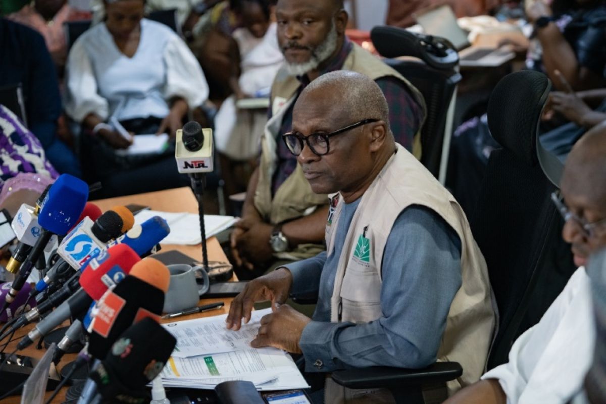 Ebola au Nigeria la chasse aux contacts s’étend