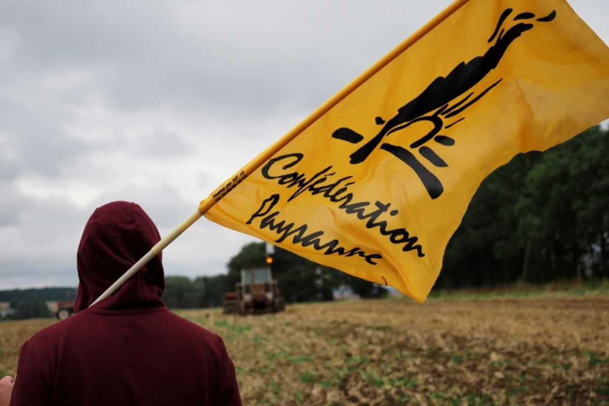 Les tracteurs de la Confédération paysanne vont rejoindre les lycéens dans la rue