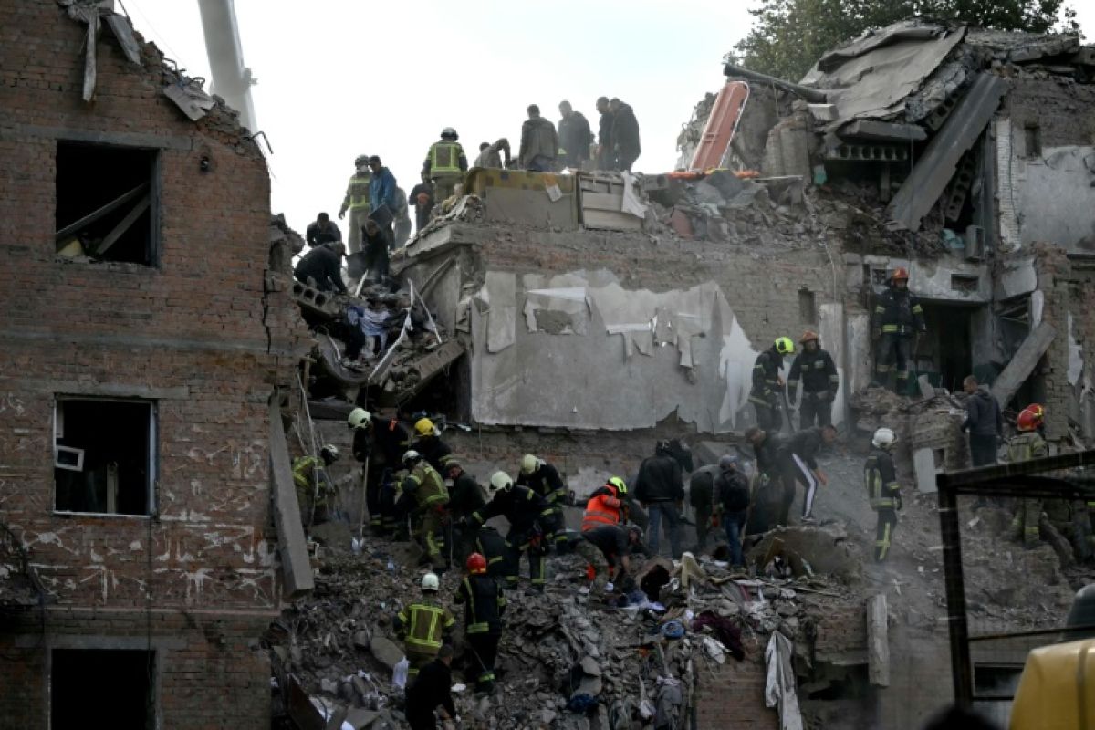 L'Ukraine sous une pluie de missiles, vingt-huit morts dont cinq enfants