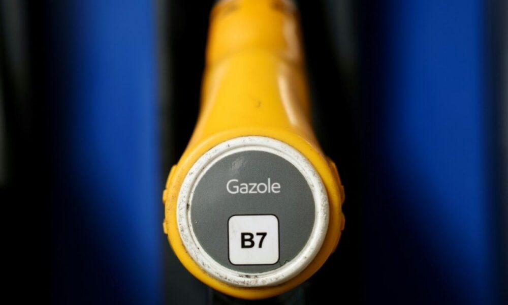 Le coup de pouce carburant double et court jusqu’à la fin de l’année
